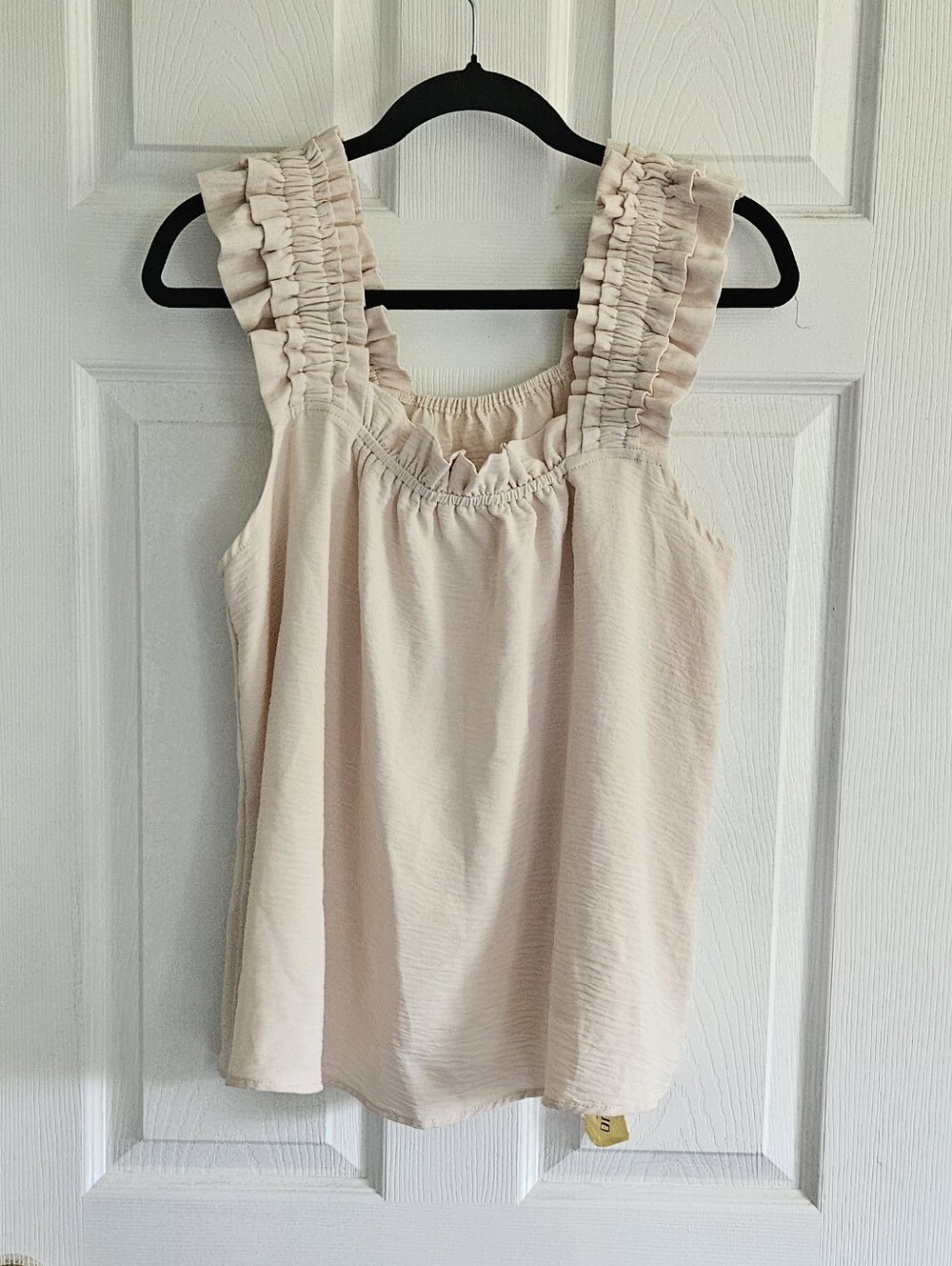 Sleeveless Ruffle Strap Tank Top in Light Pink